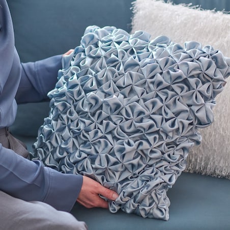 Poszewka satynowa drapowana Glamo 45x45 cm