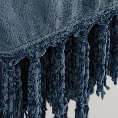 Jednokolorowy koc Tassels 130x170 cm