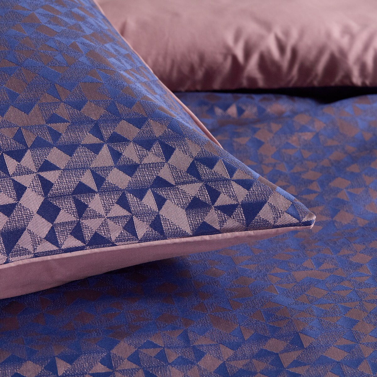 Pościel Żakardowa Modulo 160x200 cm z motywem geometrycznym