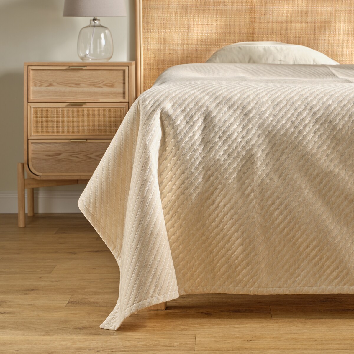 Narzuta Pasera 200x220 cm z motywem geometrycznym