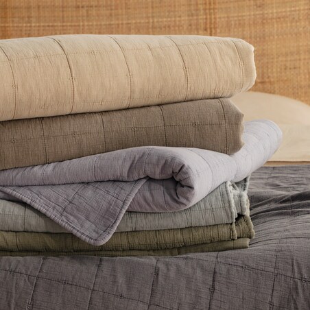 Narzuta Bawełniana z Efektem Sprania Przeszywana w Geometryczny Wzór Medosa 200x220 cm