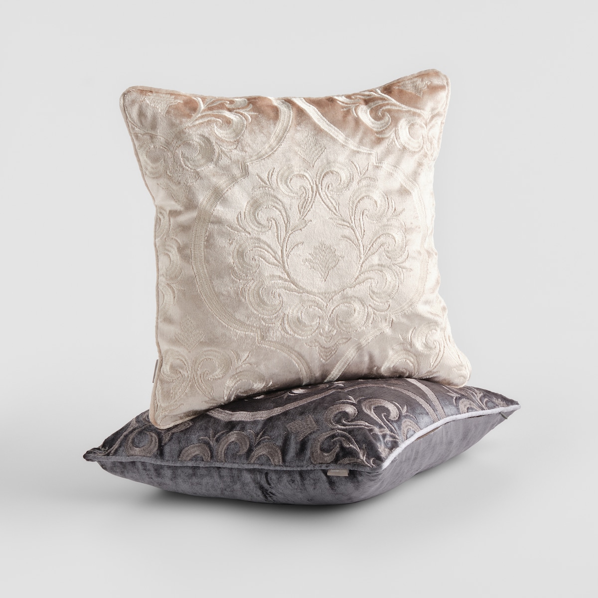 Poszewka Haftowana Rania 45x45 cm