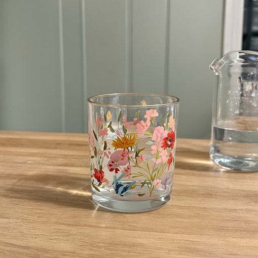 Szklanka Sirso z motywem kwiatowym