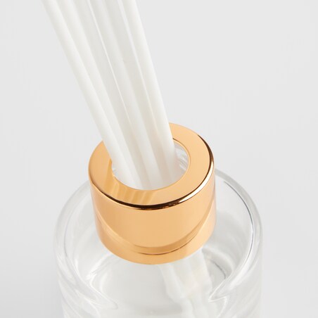 Zestaw świec i odświeżacza cuksi w opakowaniu prezentowym