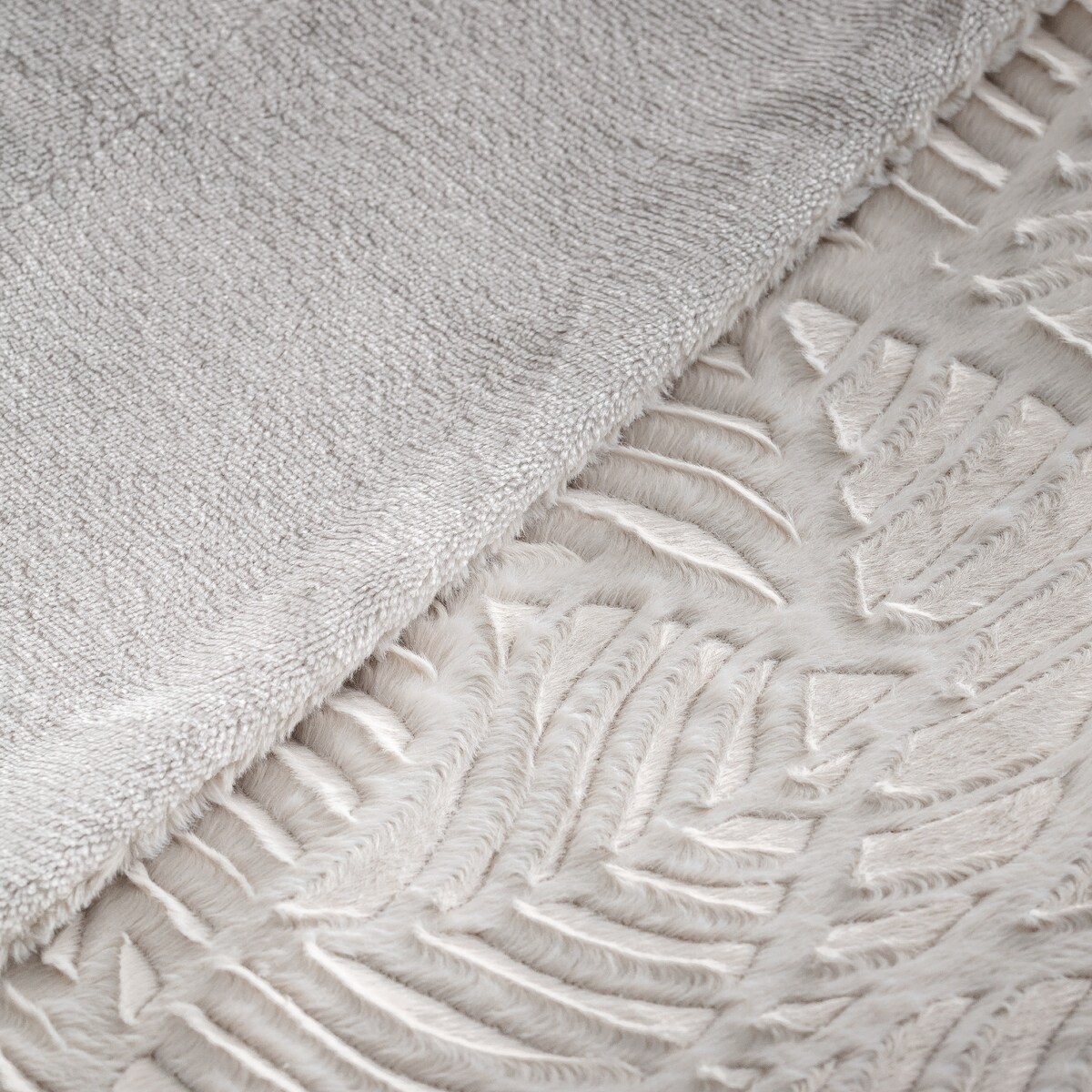 Narzuta Futrzana Riley 200x220 cm