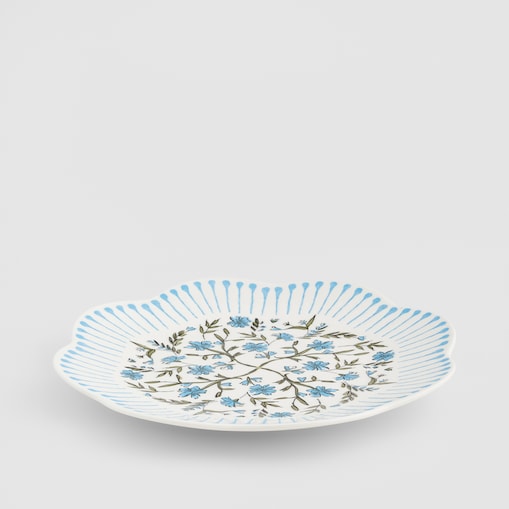 Patera Avenel z motywem roślinnym