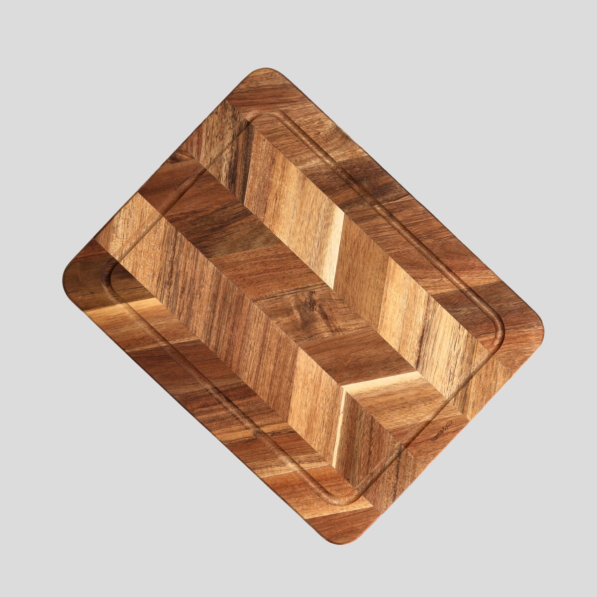 Deska do krojenia lub serwowania Timbertwist w jodełkę