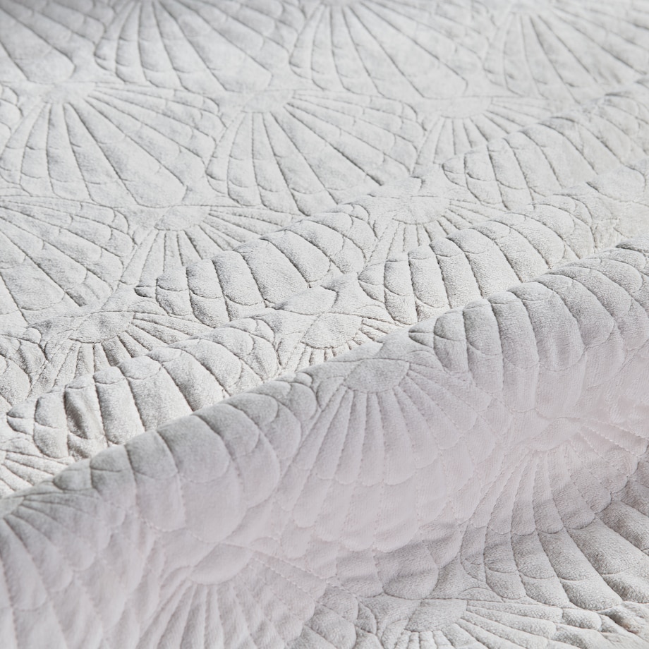 Jednokolorowa narzuta na łóżko z przeszywanym wzorem Centero 200x220 cm z motywem morskim