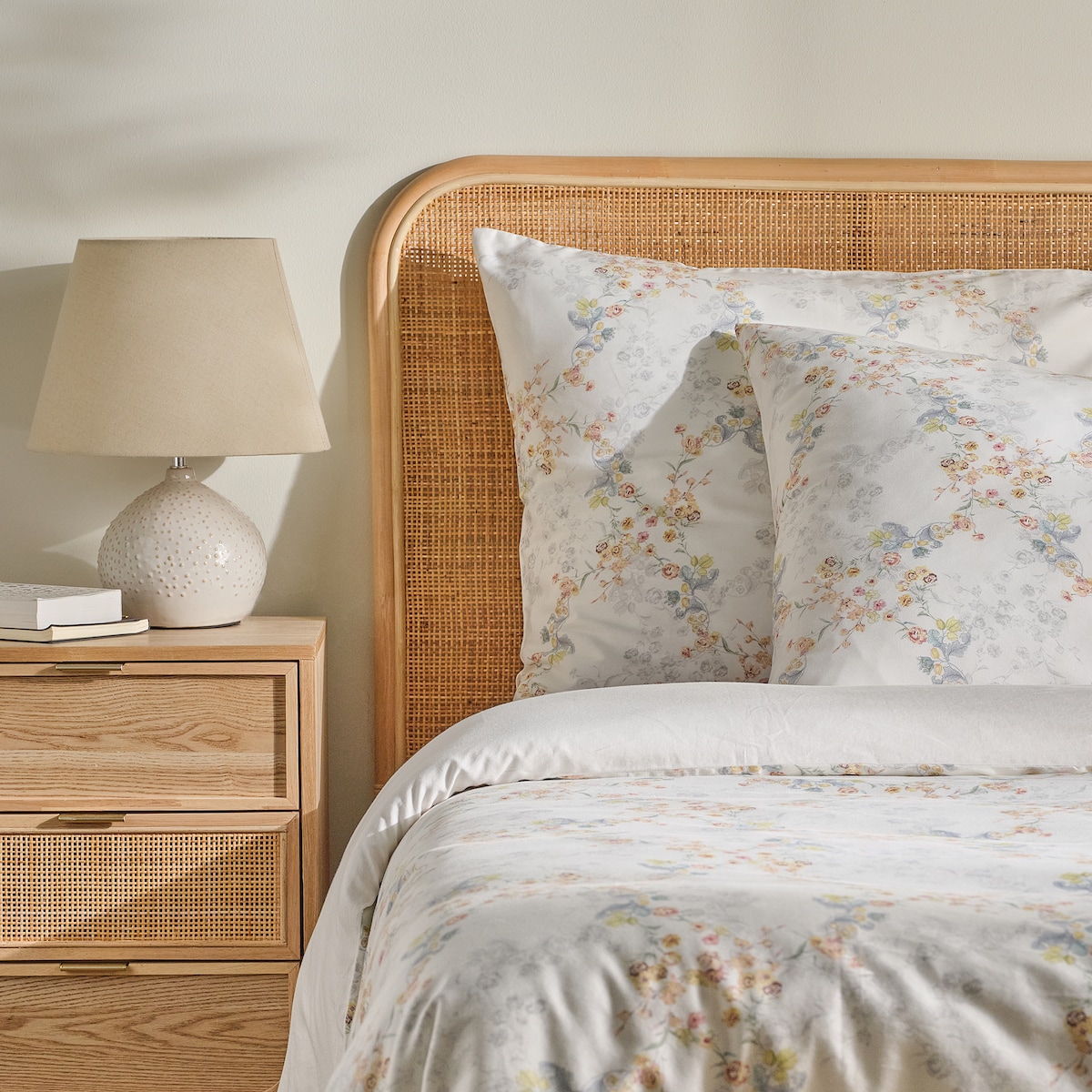 Pościel z bawełny satynowej Carlot 200x220 cm z motywem kwiatowym