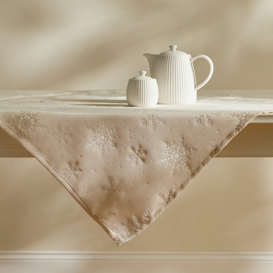 Serweta Żakardowa Preciosita 80x80 cm z motywem śnieżynki