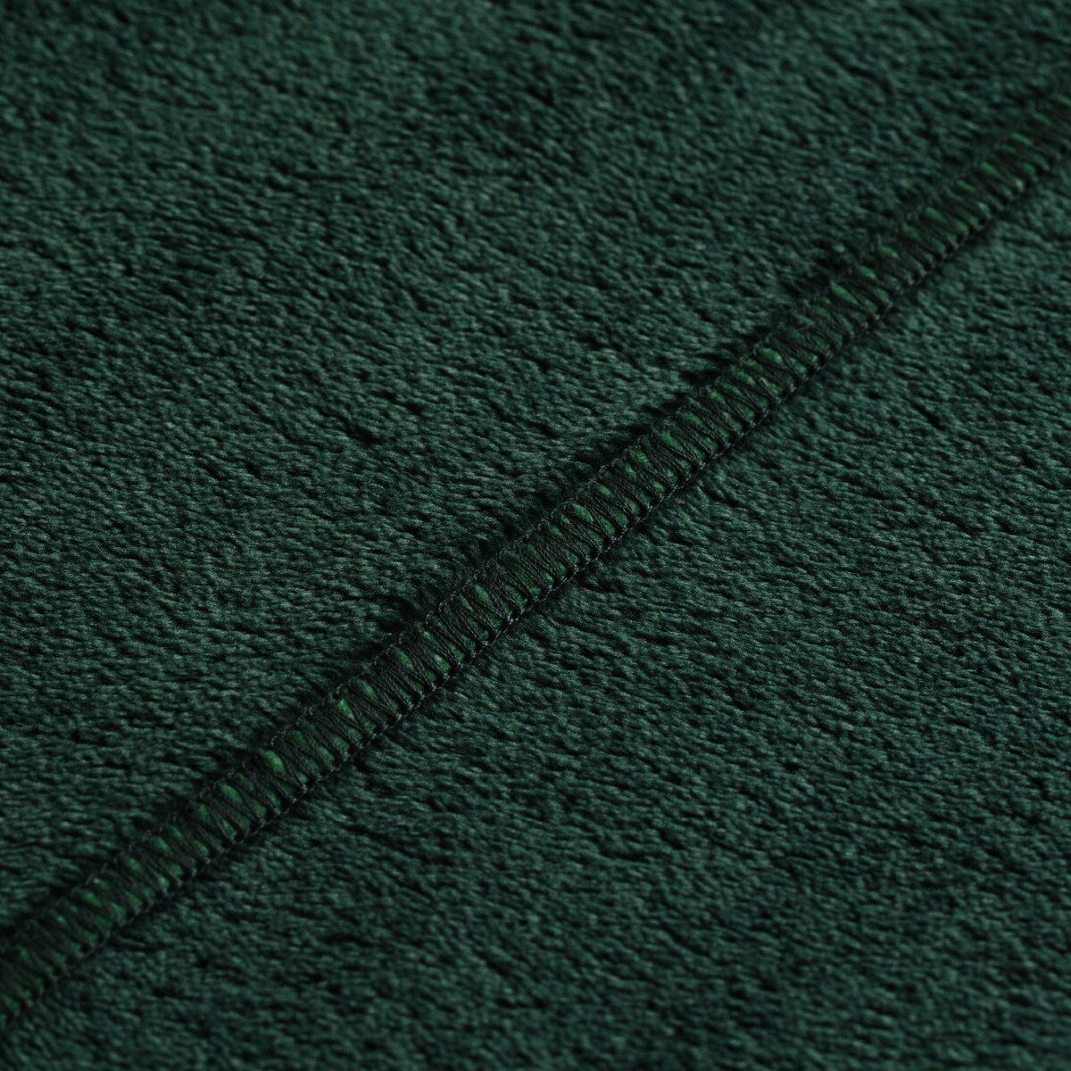 Koc Gładki Polarowy z Lamówką Moltone 140x190 cm