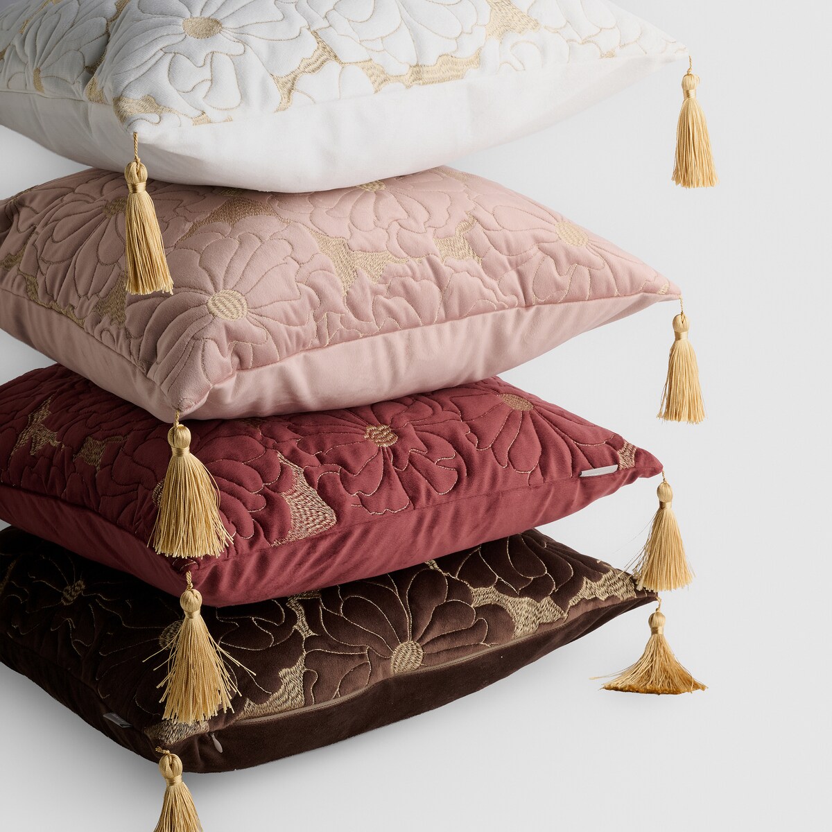 Poszewka Haftowana Tessia 45x45 cm