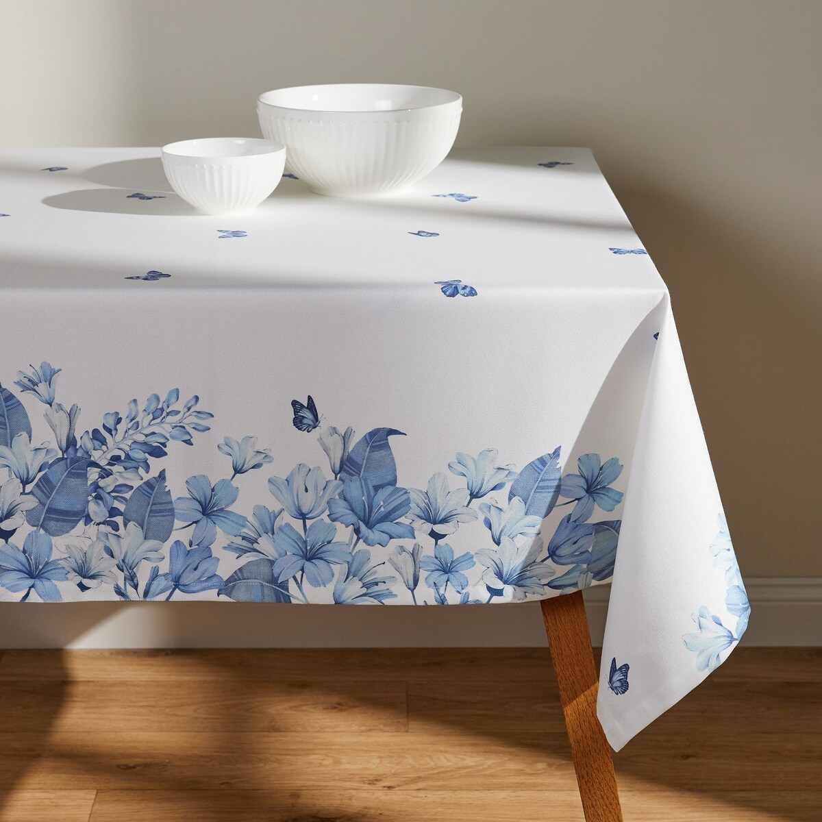 Obrus Drukowany Delioso 130x180 cm z motywem kwiatowym