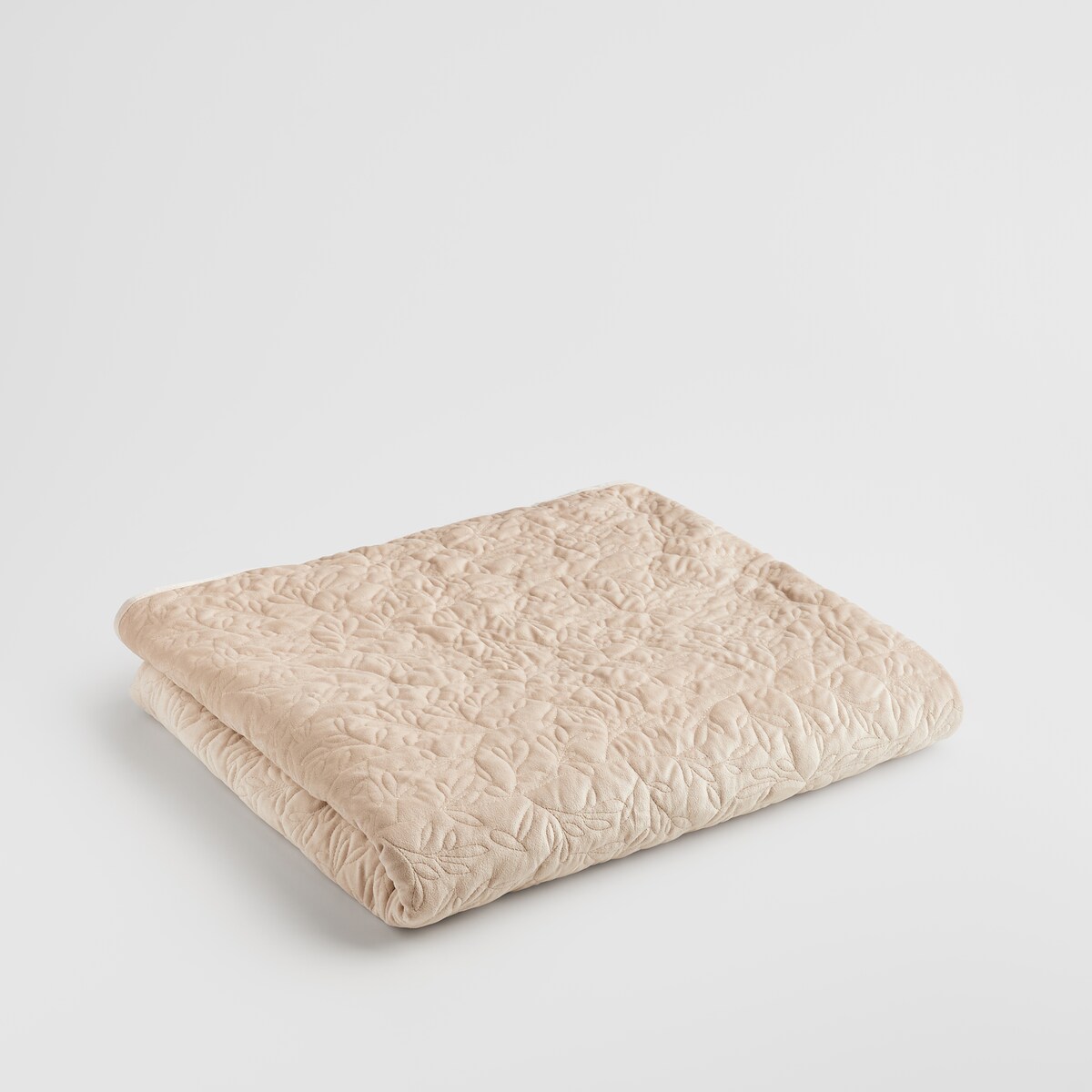 Narzuta Seviana 200x220 cm z motywem arabeski