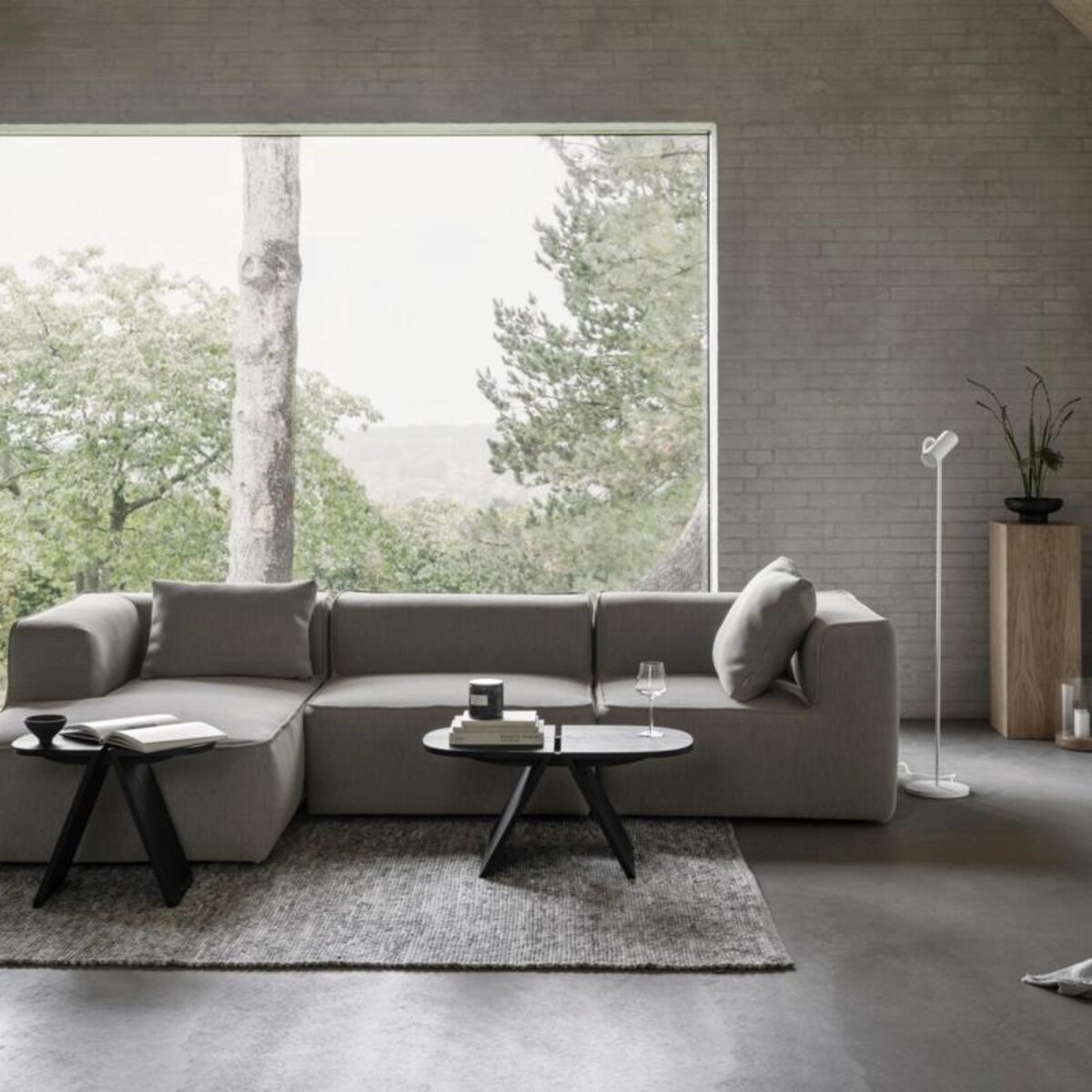 Dębowy stolik boczny AVIO, czarny