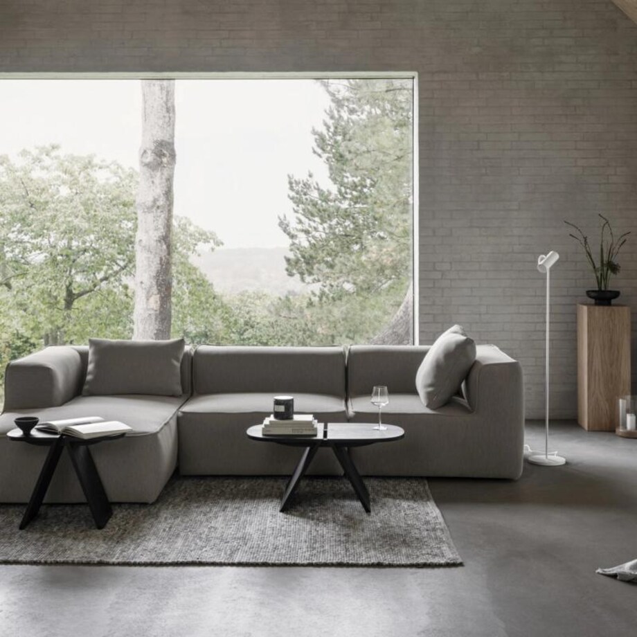 Dębowy stolik boczny AVIO, czarny