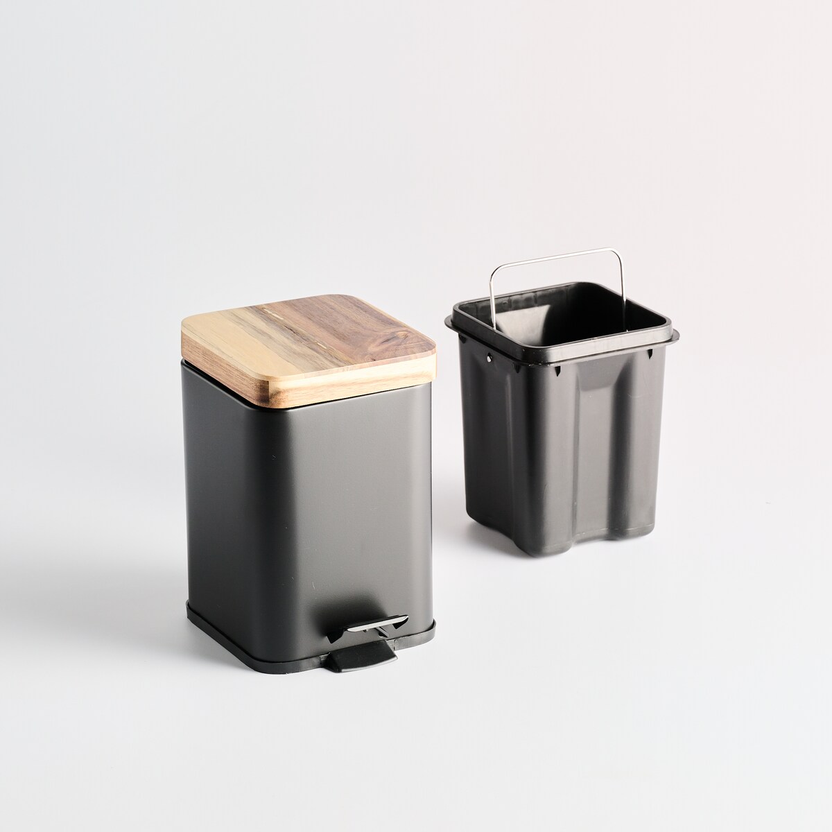 Kosz Na Śmieci Cabo