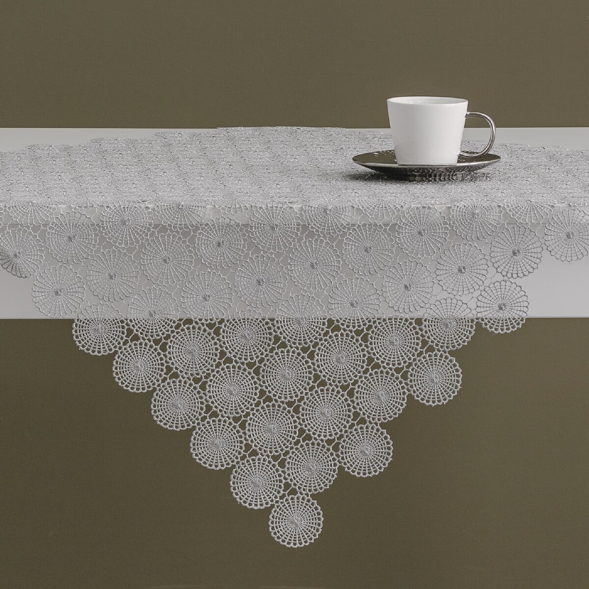 Serweta Beaulieur 80x80 cm z motywem geometrycznym