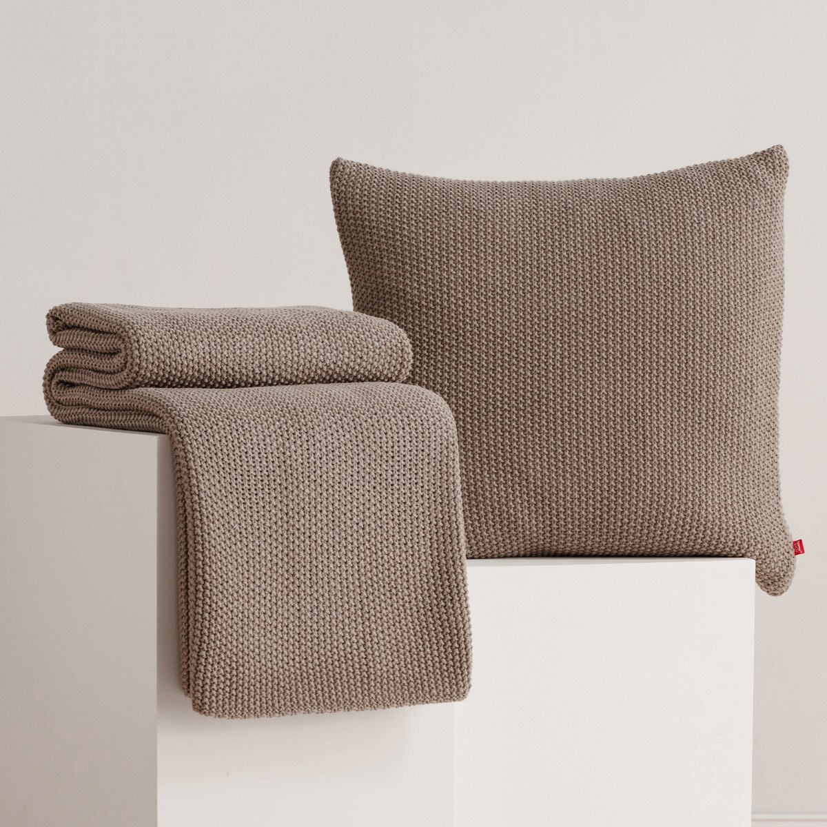 Koc jednokolorowy dzianinowy Zaldar 130x170 cm