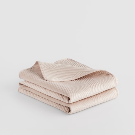 Jednokolorowa narzuta na łóżko z wytłoczonym wzorem geometrycznym Trialett 200x220 cm