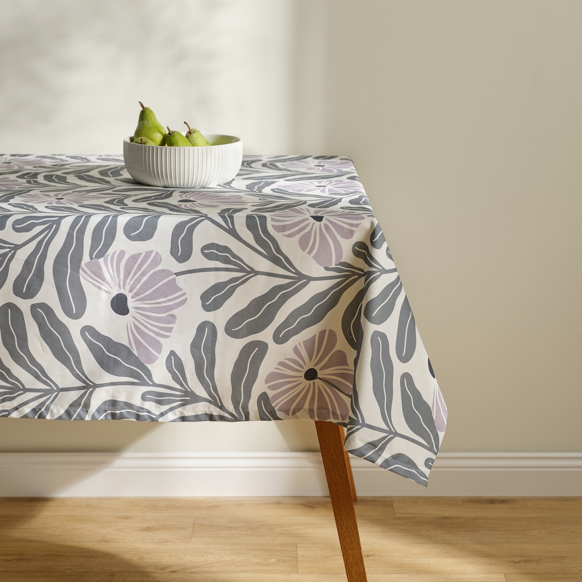 Obrus Drukowany Leyra 130x180 cm z motywem kwiatowym