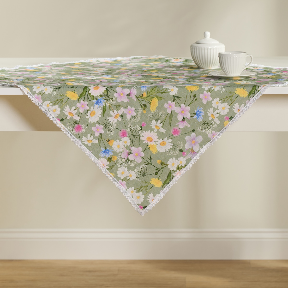 Serweta z nadrukiem Melow 80x80 cm z motywem kwiatowym