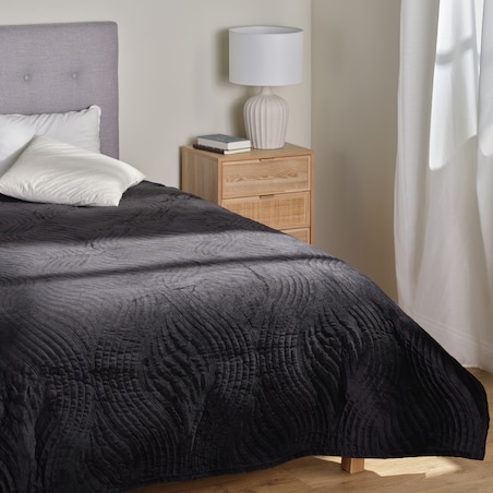 Jednokolorowa narzuta na łóżko z wytłoczonym wzorem Kaylin 200x220 cm