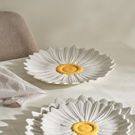 Patera Daisies