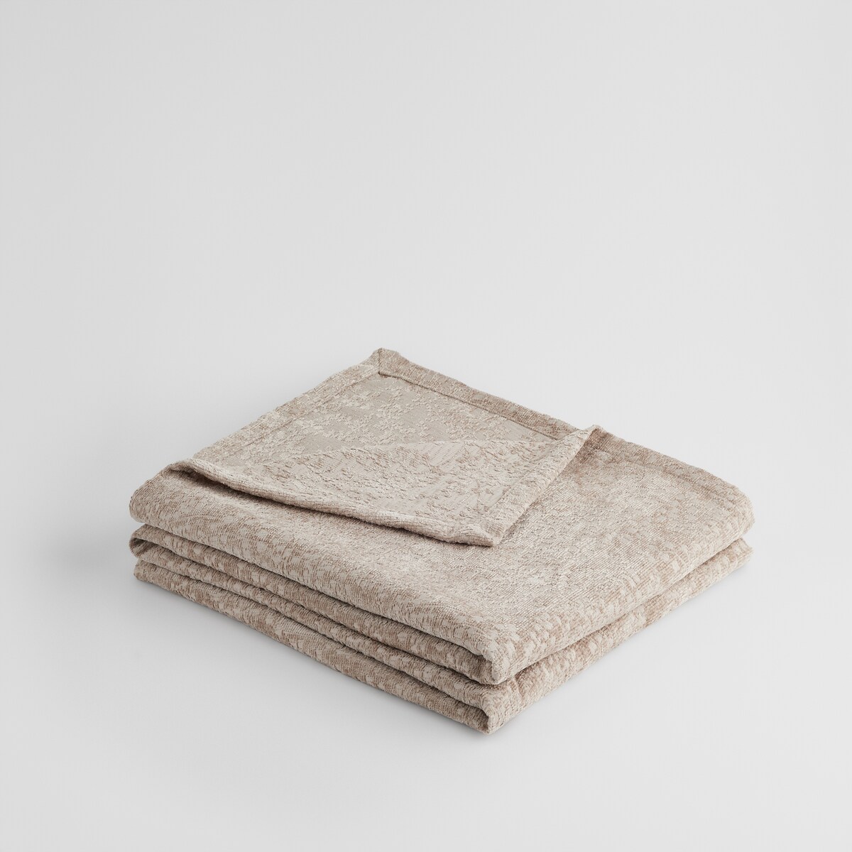 Wzorzysta żakardowa narzuta na łóżko Fretete 200x275 cm z motywem arabeski