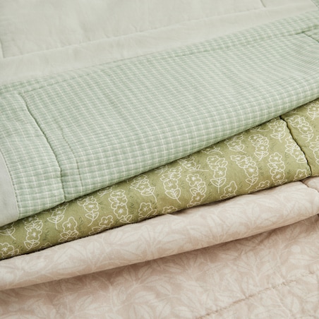 Patchwork narzuta na łóżko Telicate 200x220 cm z motywem roślinnym