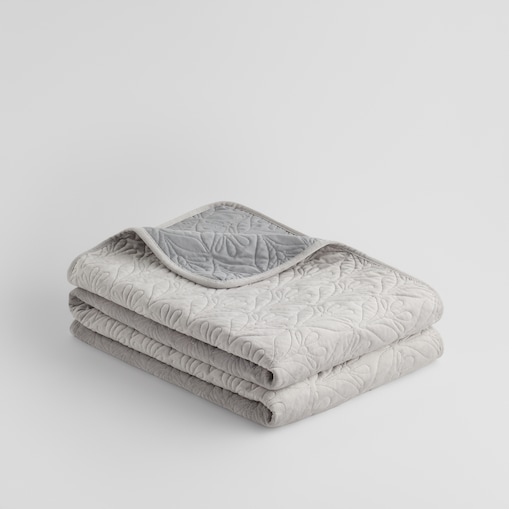 Jednokolorowa narzuta na łóżko z przeszywanym wzorem arabeski Velutio 200x220 cm
