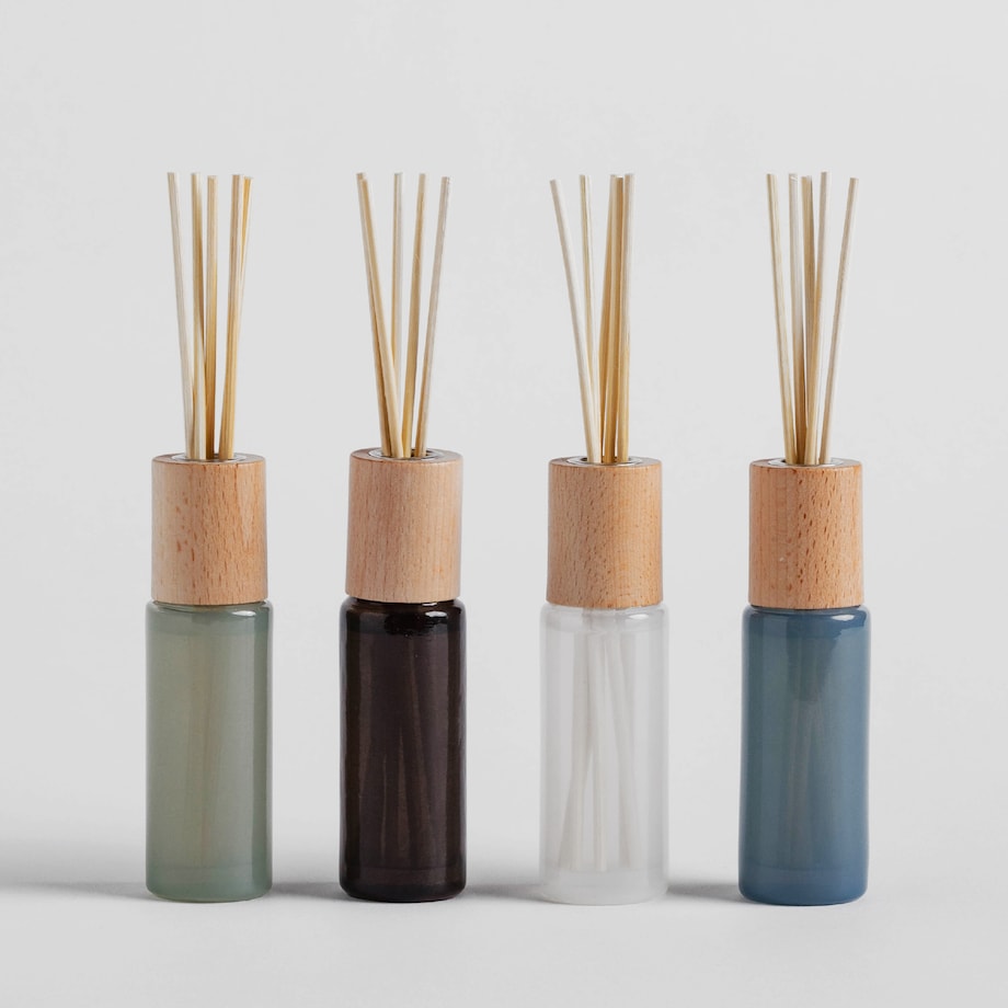 Odświeżacz Powietrza Lauralis z motywem napisów