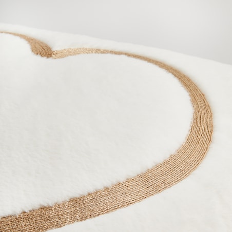 Poszewka Futrzana Lullymore 45x45 cm z motywem serca