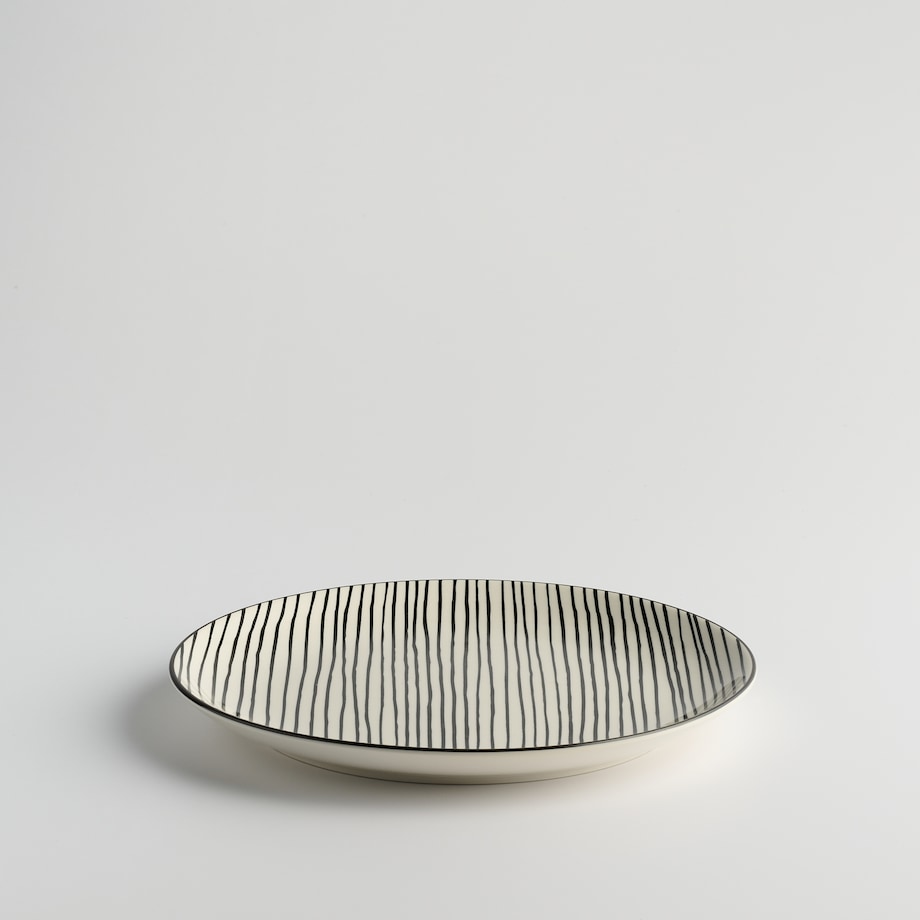 Patera Triah z motywem geometrycznym