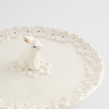 Patera Bellissima z motywem kwiatowym i królika