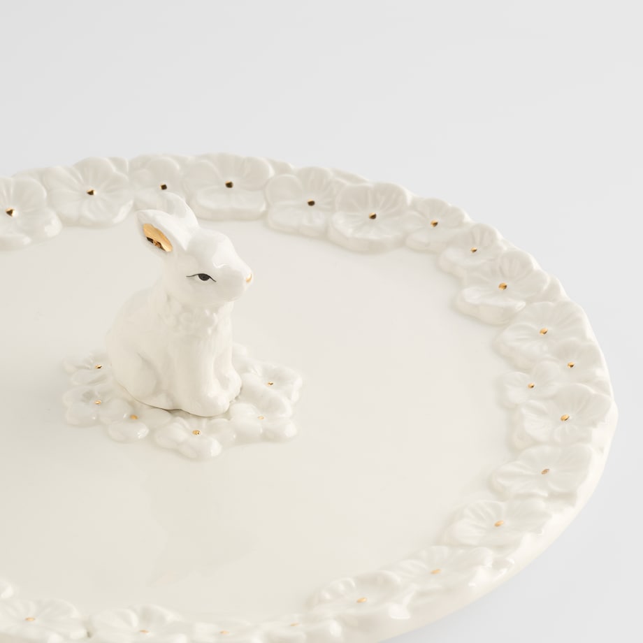 Patera Bellissima z motywem kwiatowym i królika