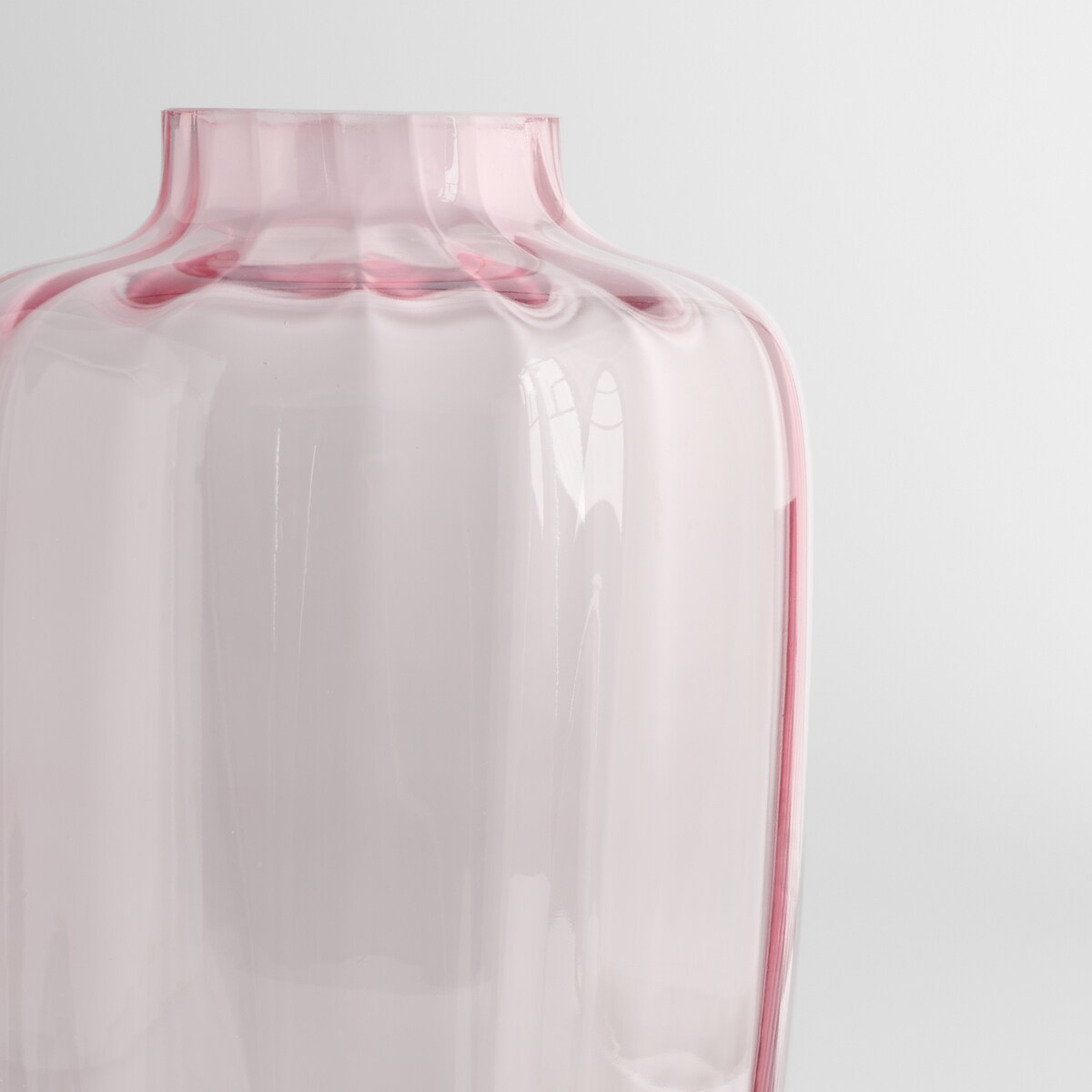 Wazon Ingridess z motywem geometrycznym