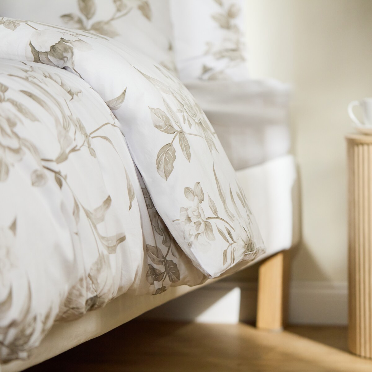 Pościel z bawełny satynowej Rostello 160x200 cm z motywem kwiatowym