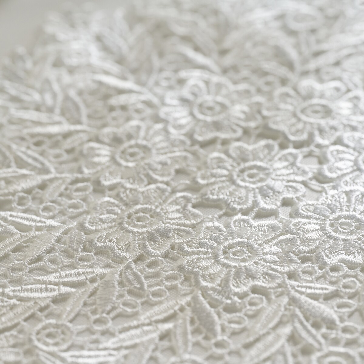 Serwetka Elaria z motywem kwiatowym