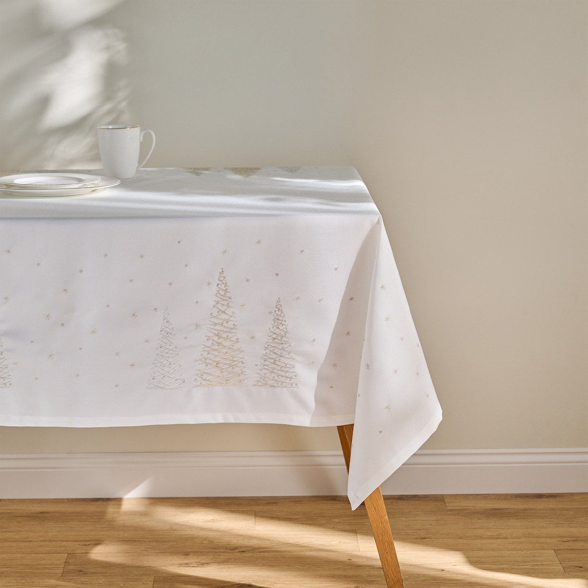 Obrus Haftowany Navore 130x180 cm