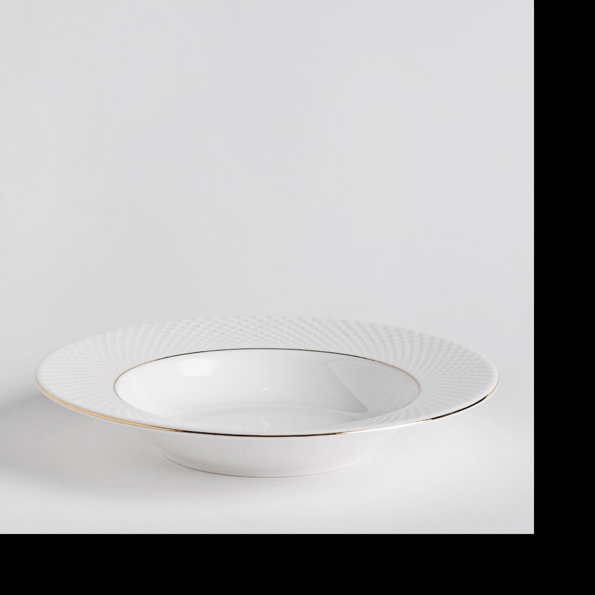 Elegancki Talerz Głęboki z Porcelany Kostnej Eleni z motywem geometrycznym