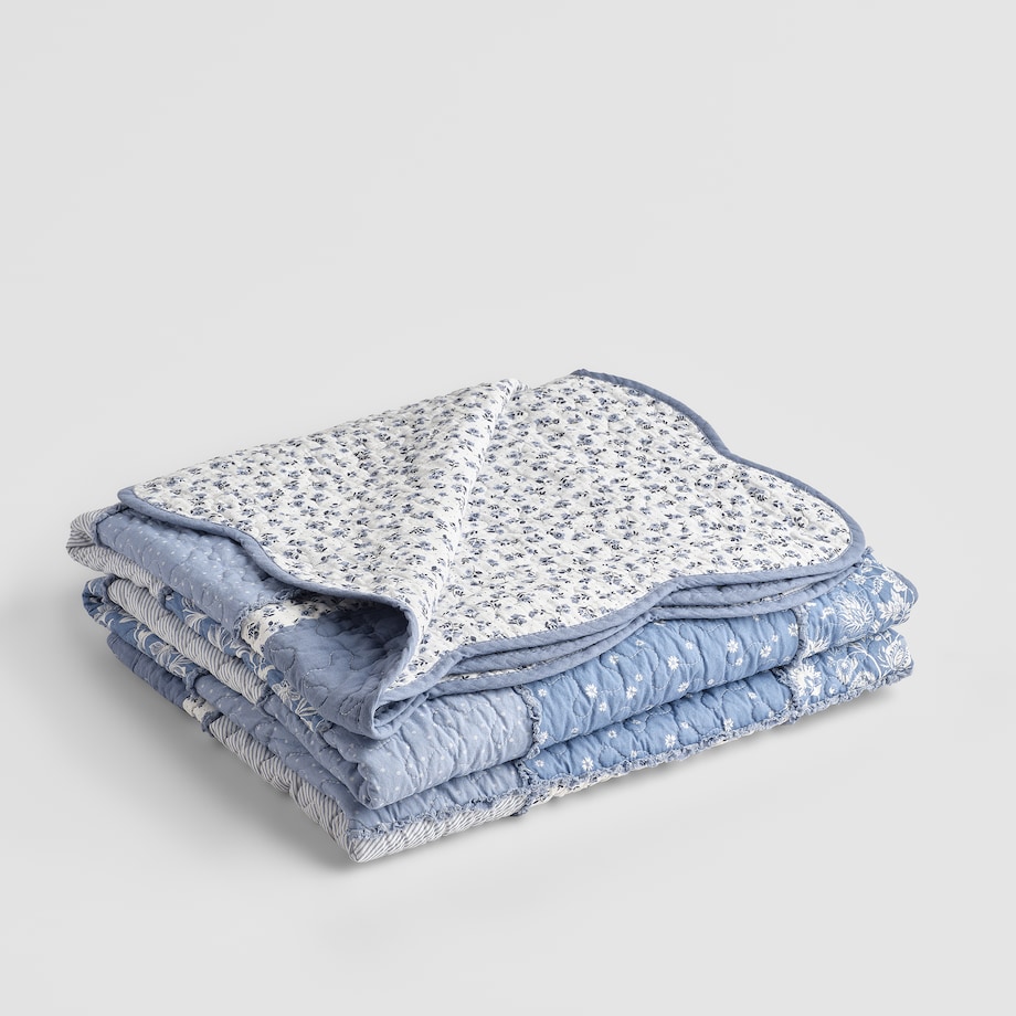 Patchwork narzuta na łóżko Cottage 200x220 cm z motywem kwiatowym