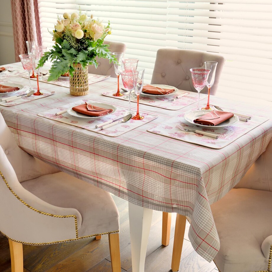 Obrus w klasyczną kratę Glen Check szaro-bordową – 130 × 250 cm
