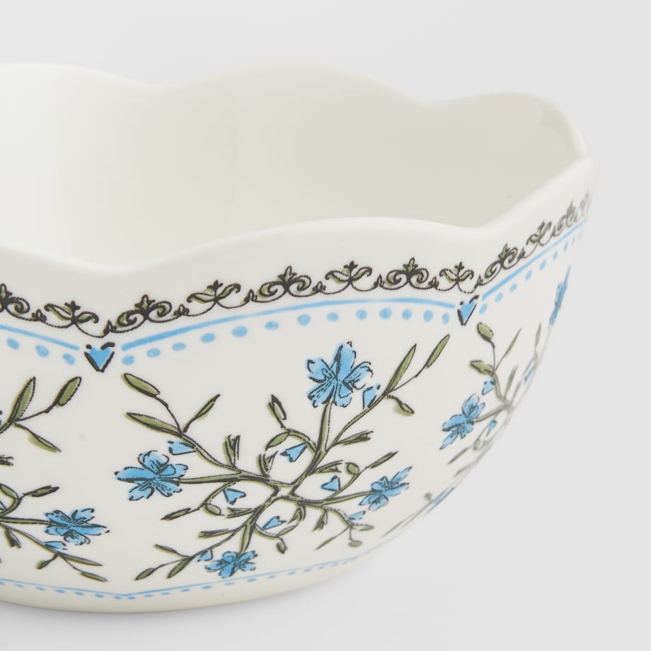 Misa Avenel z motywem roślinnym