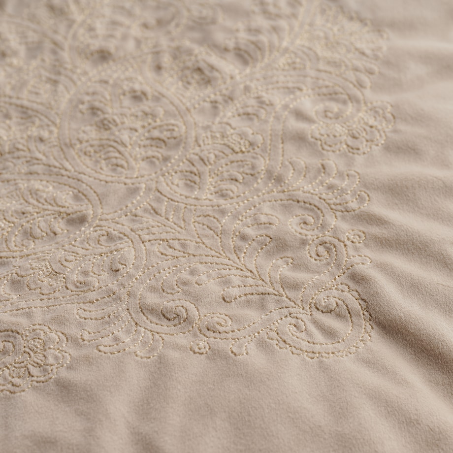 Narzuta Seviana 200x220 cm z motywem arabeski