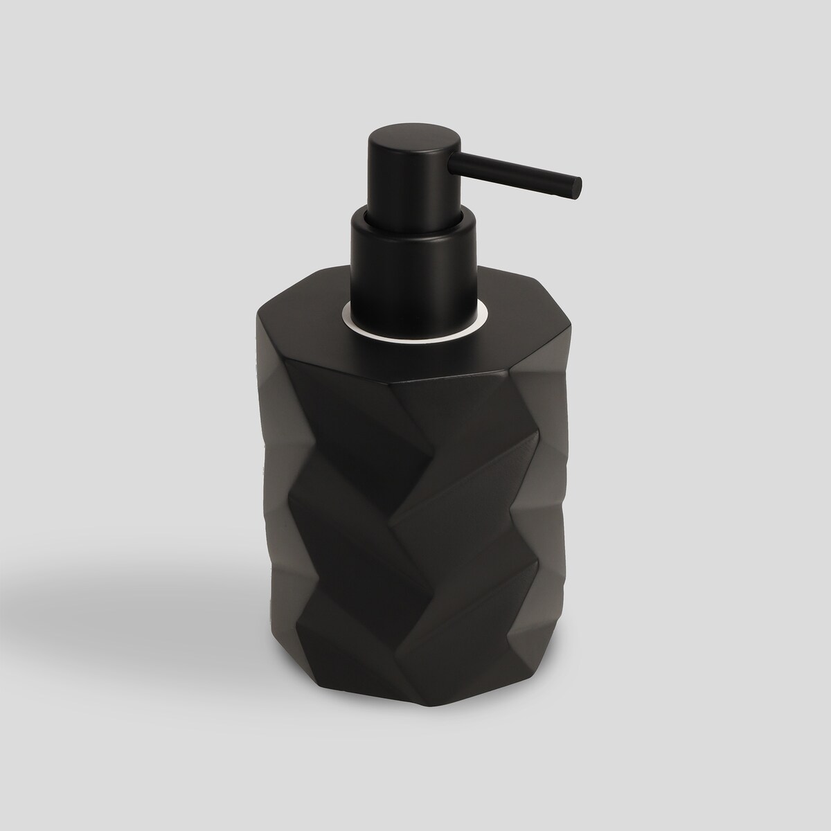 Geometryczny dozownik z masy żywicznej regentis