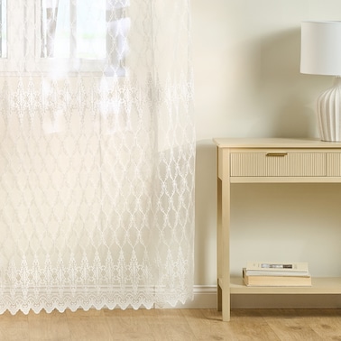 Firana haftowana Bella 140x250 cm z motywem arabeski