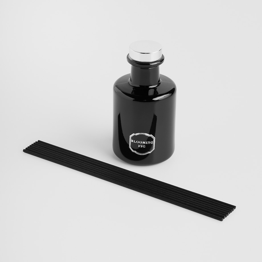 Odświeżacz Powietrza Lea z motywem napisów