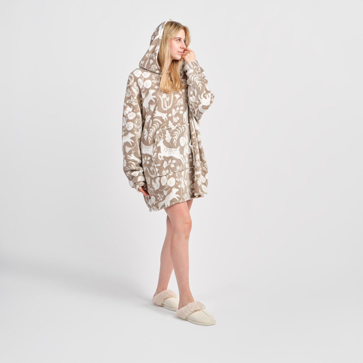 Ponczo Misne z motywem zwierząt leśnych