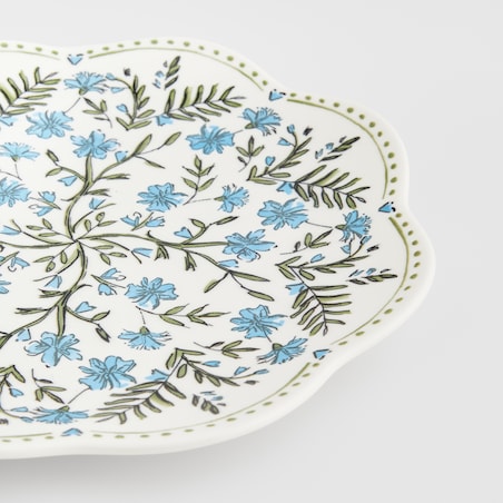 Patera Avenel z motywem roślinnym